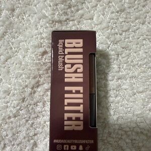 HUDA BEAUTY Blush Filter Liquid Blush - Brown